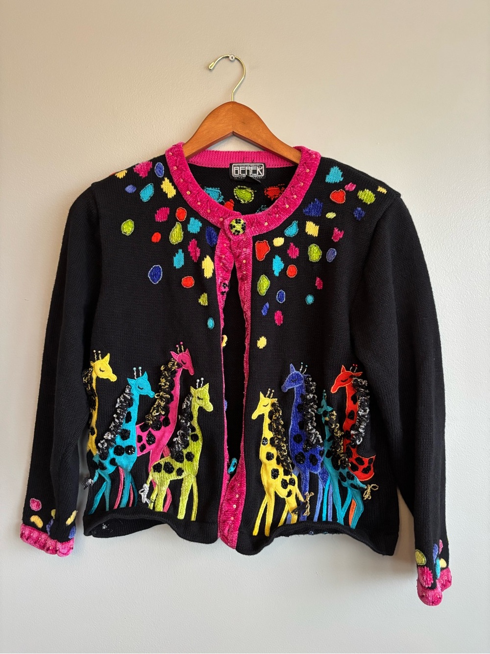 Vintage Collective Works of Berek Black Multicolor Giraffe Embroidered Sweater L
